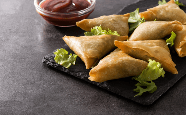 Chicken Samosa 250Gms - Ready to Cook (12-14pcs)